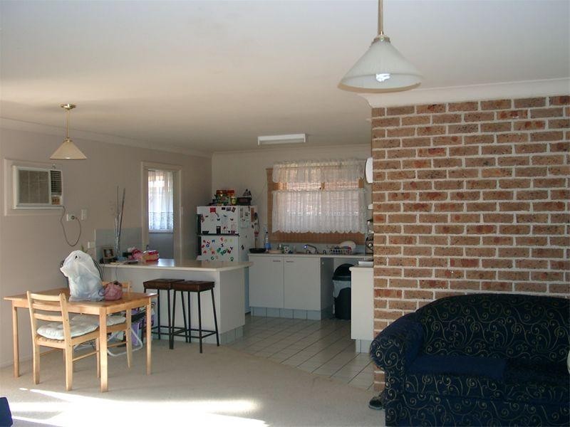 1/9 Ken Payne Place, Parkes NSW 2870