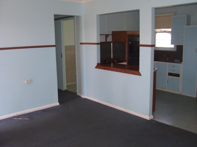 7 Moon Crescent, Parkes NSW 2870