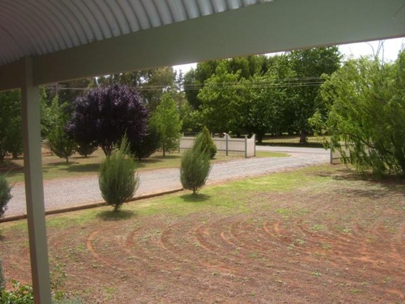 250 Nash Street, Parkes NSW 2870