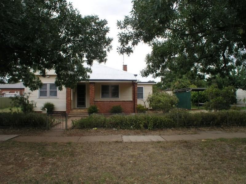 25 Clarinda Street, Parkes NSW 2870