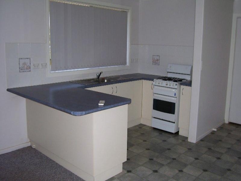 13 Best Street, Parkes NSW 2870