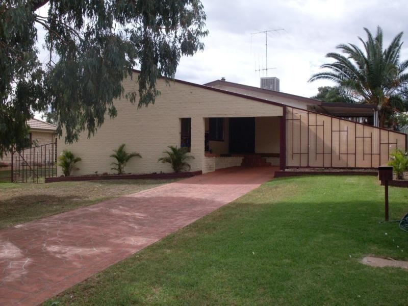 112 Mitchell Street, Parkes NSW 2870