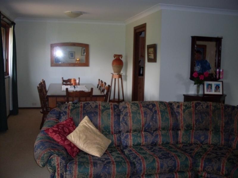 27 Lawson Street, Parkes NSW 2870