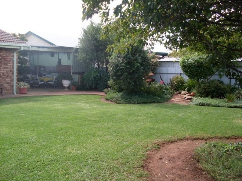 27 Lawson Street, Parkes NSW 2870
