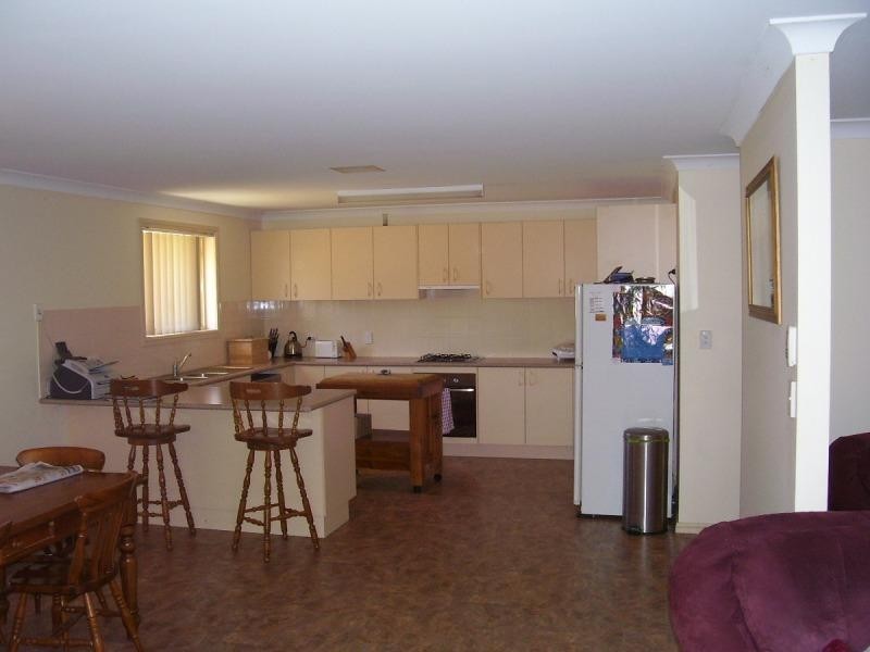 1 Hazelbank Avenue, Parkes NSW 2870