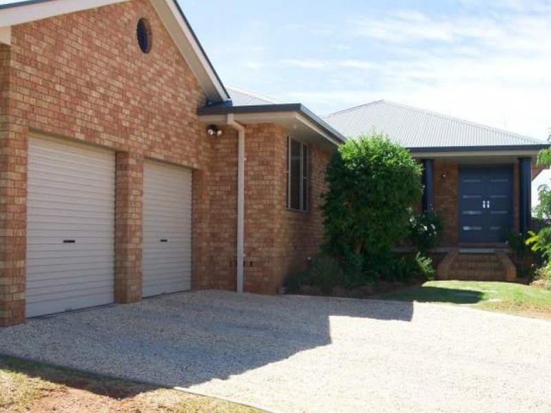 12 Highland Avenue, Parkes NSW 2870