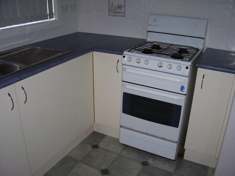 13 Best Street, Parkes NSW 2870