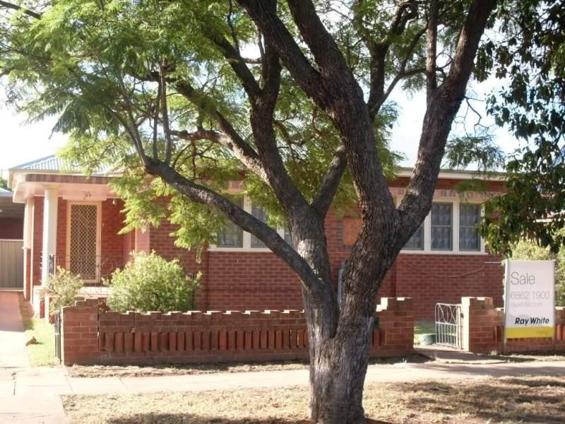 48 Cecile Street, Parkes NSW 2870
