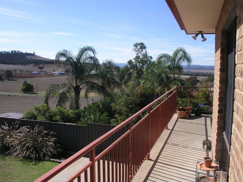 26 Panorama Crescent, Parkes NSW 2870