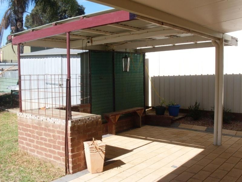 67 Hill Street, Parkes NSW 2870