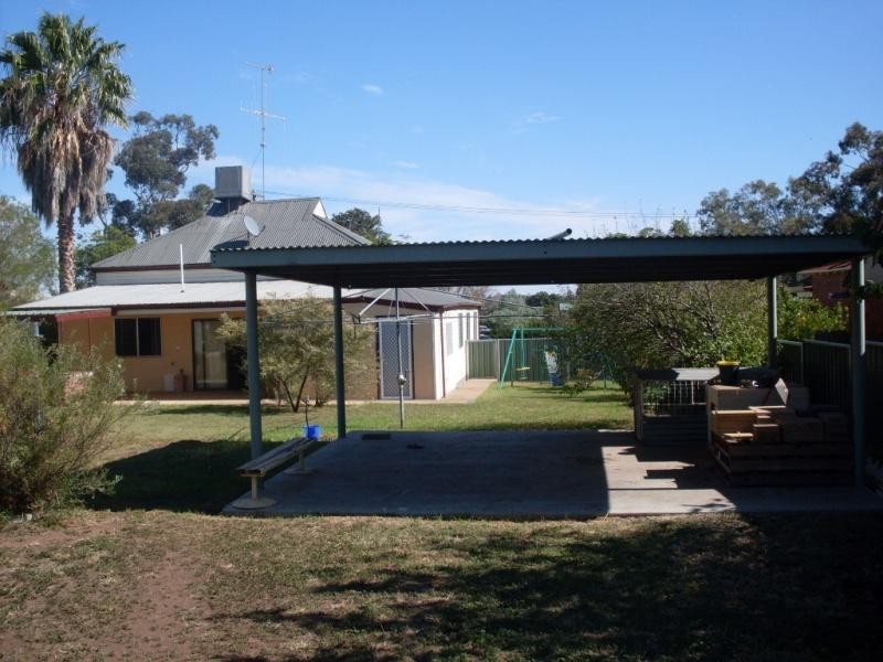 67 Hill Street, Parkes NSW 2870