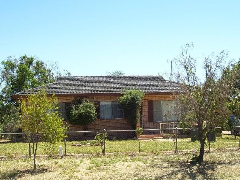 62 Medlyn Street, Parkes NSW 2870