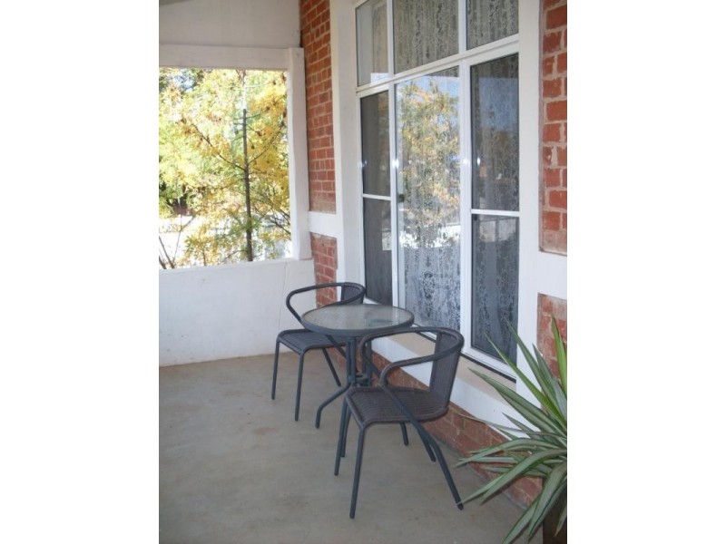 130 Currajong Street, Parkes NSW 2870