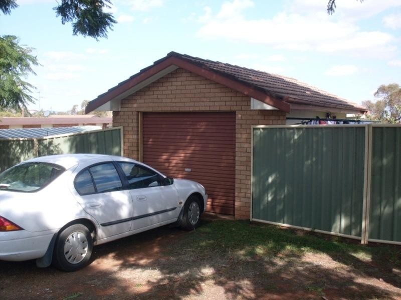 11a Coleman Road, Parkes NSW 2870