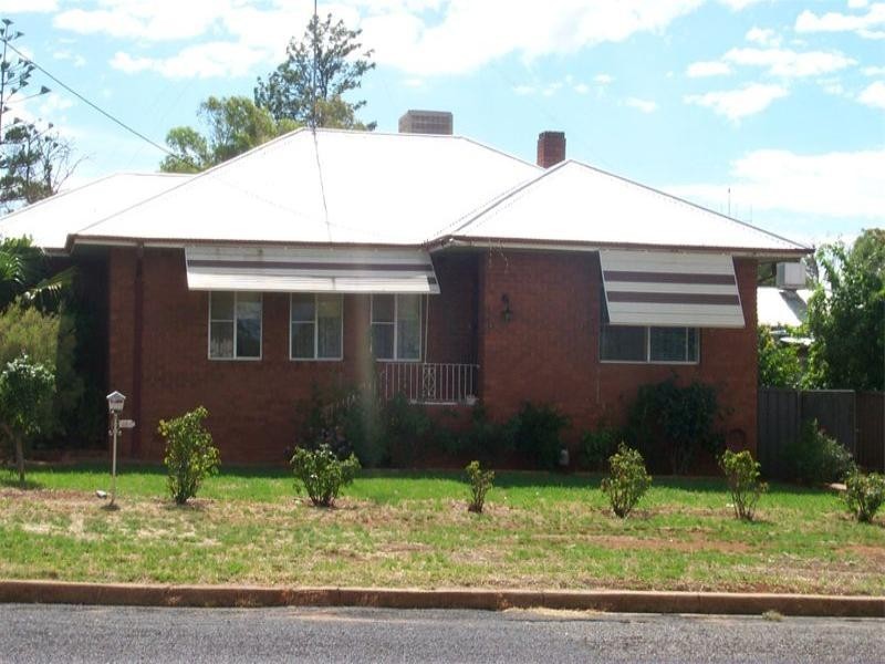 61 High Street, Parkes NSW 2870