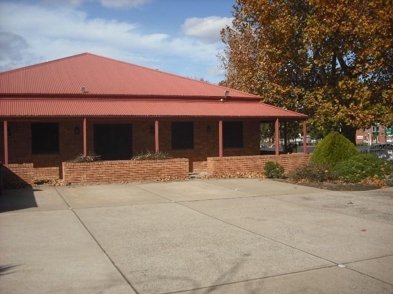 30 Welcome Street, Parkes NSW 2870