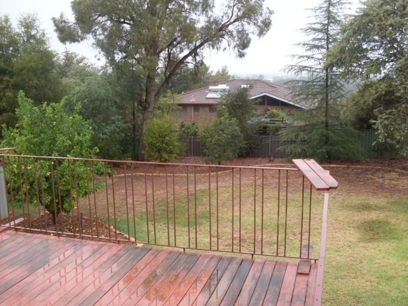 7 Evans Parade, Parkes NSW 2870