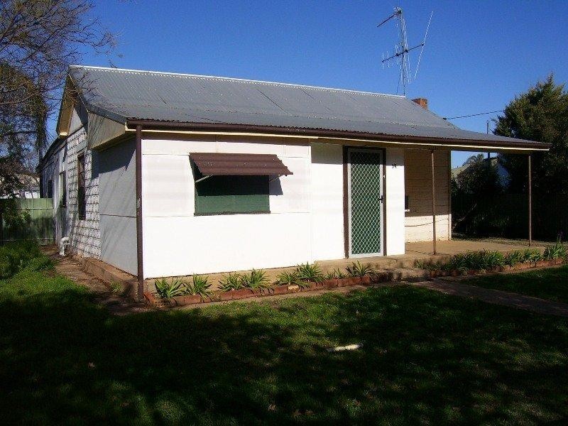 39 Forbes Road, Parkes NSW 2870
