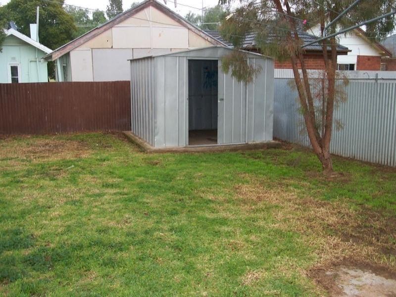 4 Talbot Street, Parkes NSW 2870