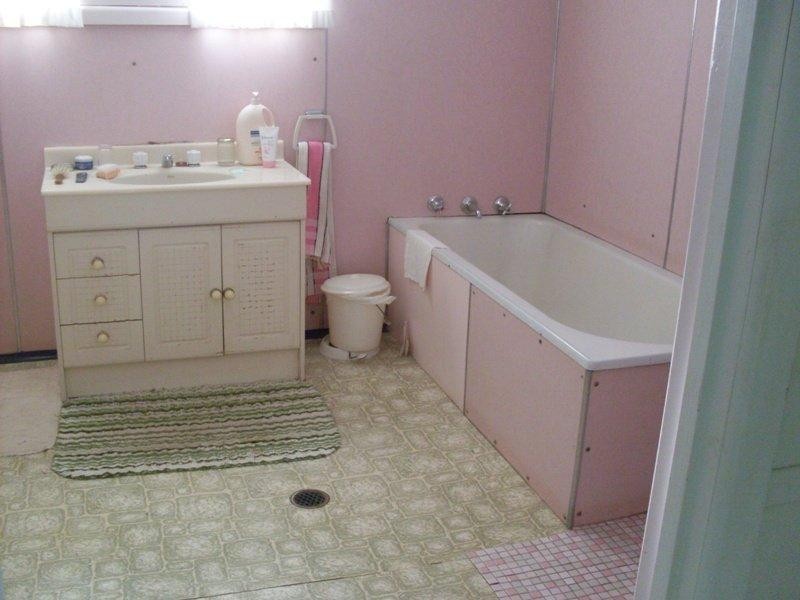 20 Junction Street, Parkes NSW 2870