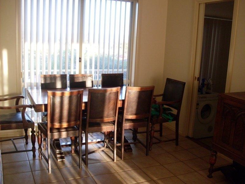 10 Highland Avenue, Parkes NSW 2870