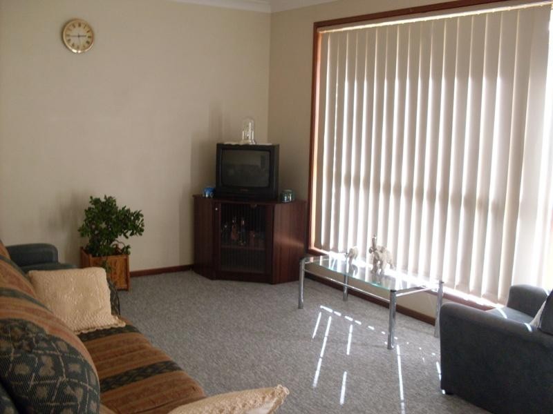 11 Georgefield Drive, Parkes NSW 2870