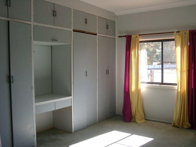 23 Kelly Road, Parkes NSW 2870