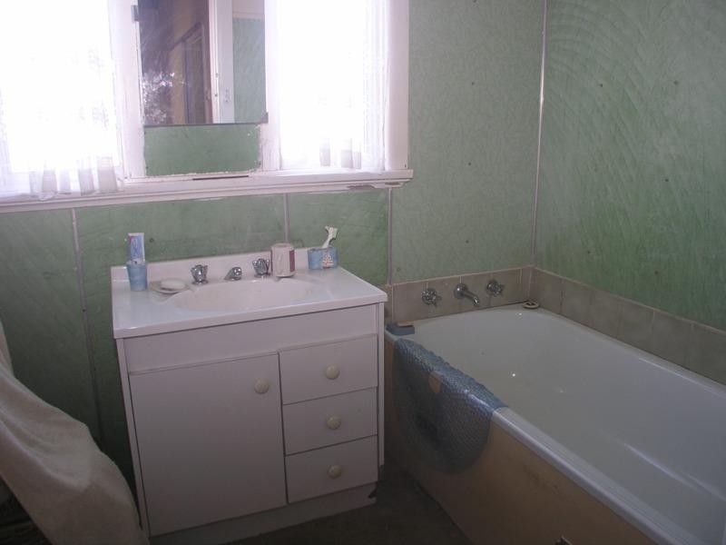 57 Woodward Street, Parkes NSW 2870