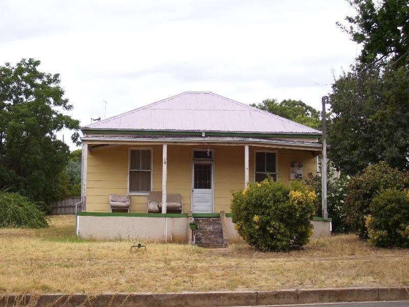14 Gap Street, Parkes NSW 2870