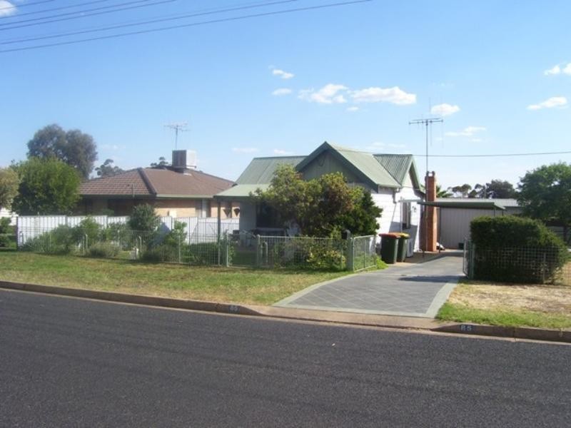 85 Victoria Street, Parkes NSW 2870