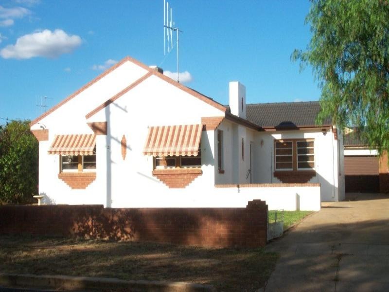 21 Phillip Street, Parkes NSW 2870