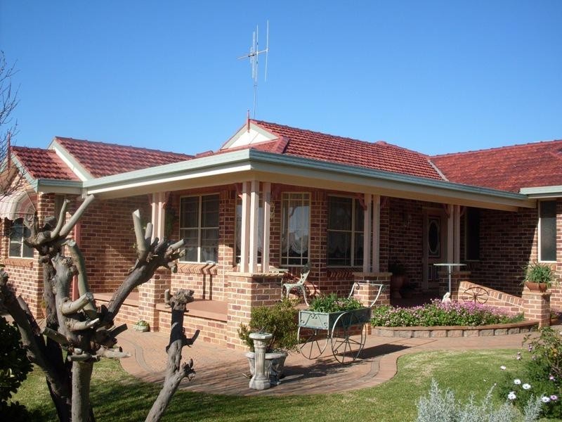 3 Flinders Street, Parkes NSW 2870