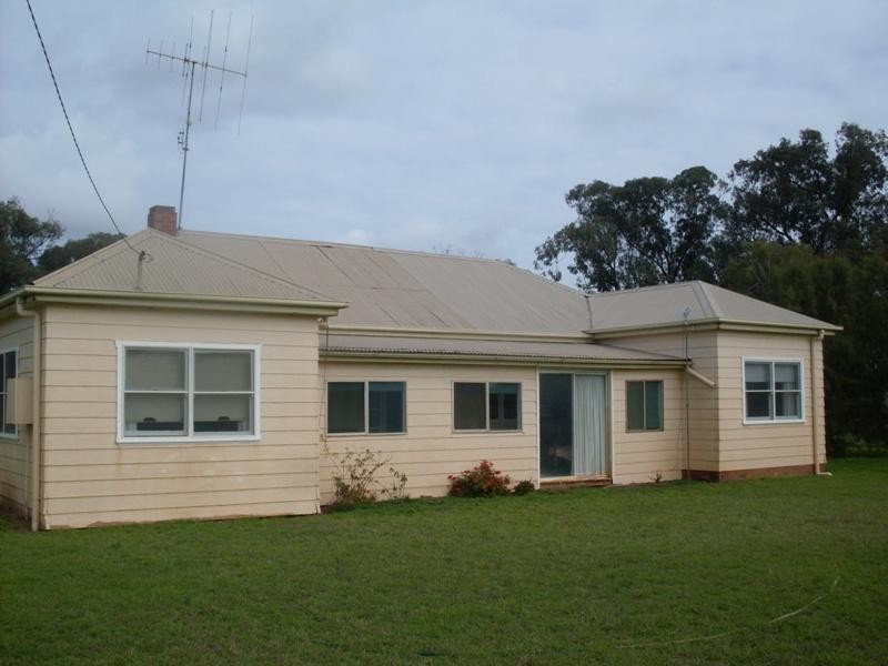 Trelawney Adavale Lane, Trundle NSW 2875