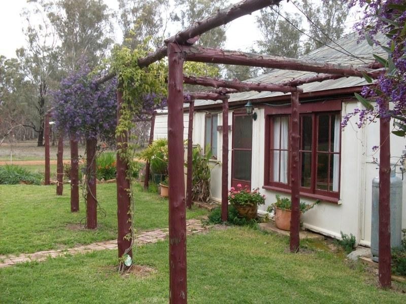 Oakvale Back Peak HIll Road, Peak Hill NSW 2869