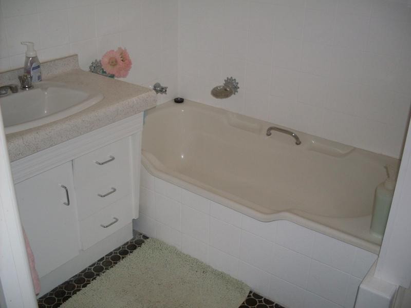 9 Cowra Street, Gooloogong NSW 2805