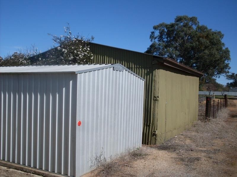 9 Cowra Street, Gooloogong NSW 2805