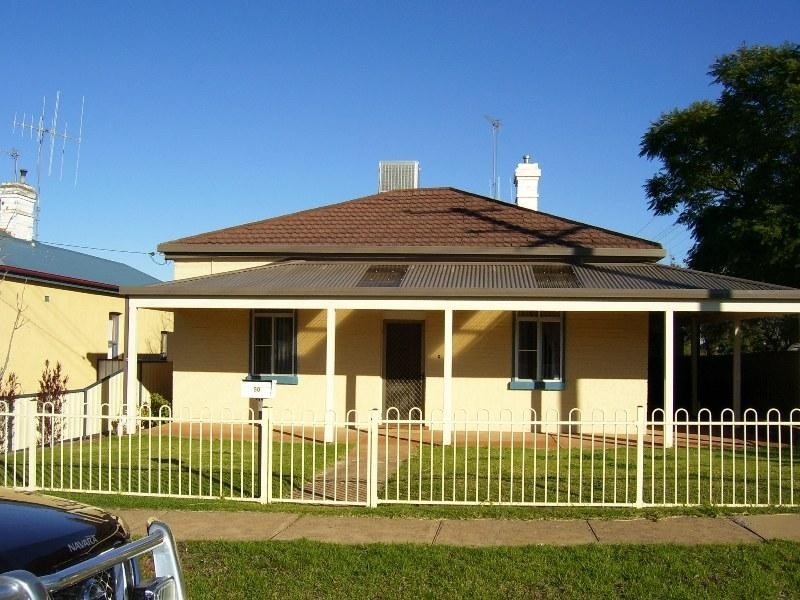 50 Hill Street, Parkes NSW 2870