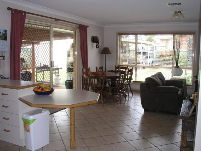 27 Paterson Street, Parkes NSW 2870