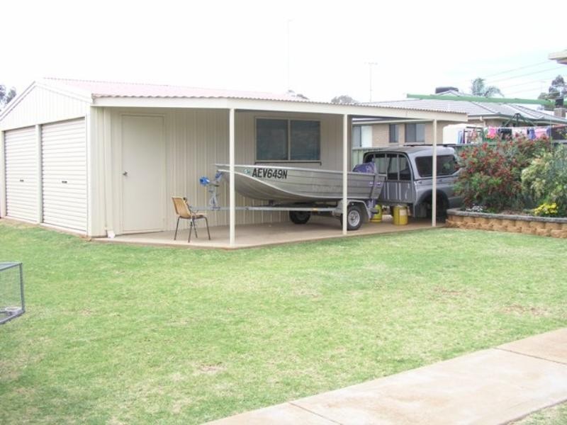 27 Paterson Street, Parkes NSW 2870
