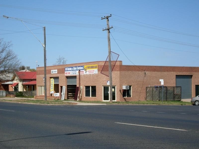 2/100 Clarinda Street, Parkes NSW 2870