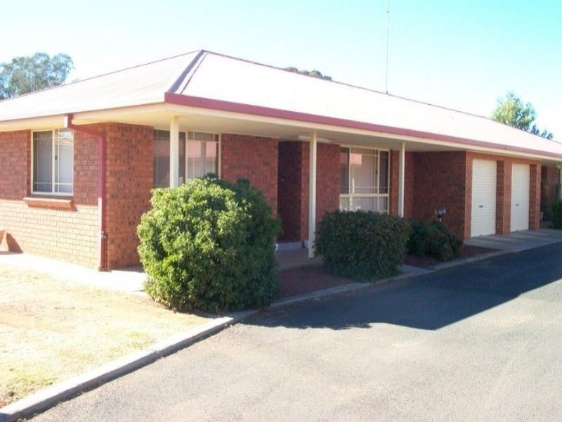 1/16 Ebelina Crescent, Parkes NSW 2870