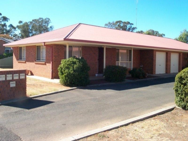 1/16 Ebelina Crescent, Parkes NSW 2870