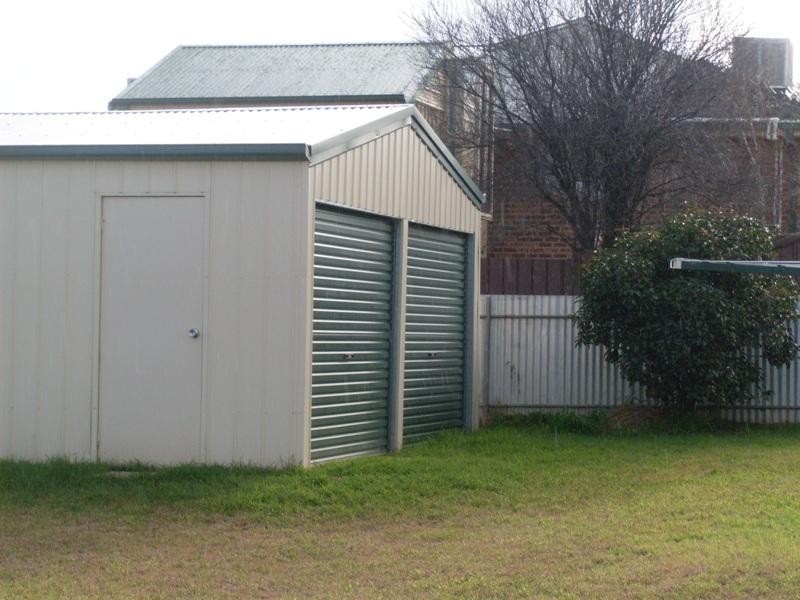 24 Pearce Street, Parkes NSW 2870