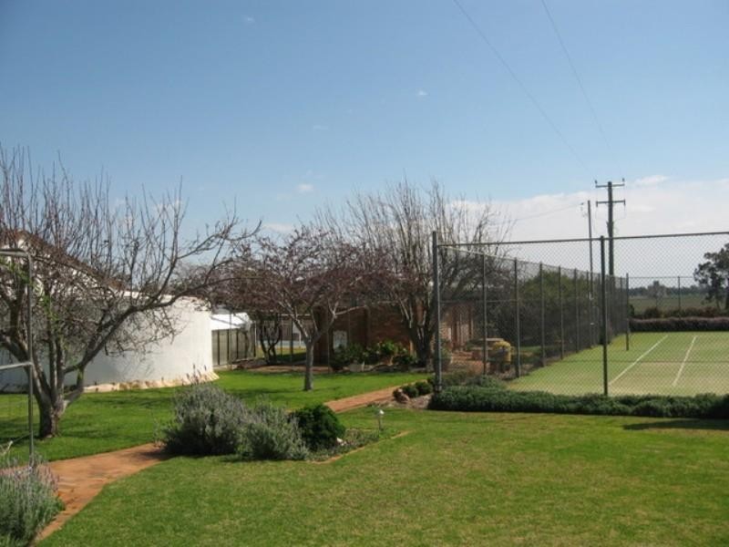 Four Winds Bogan Road, Goonumbla NSW 2870