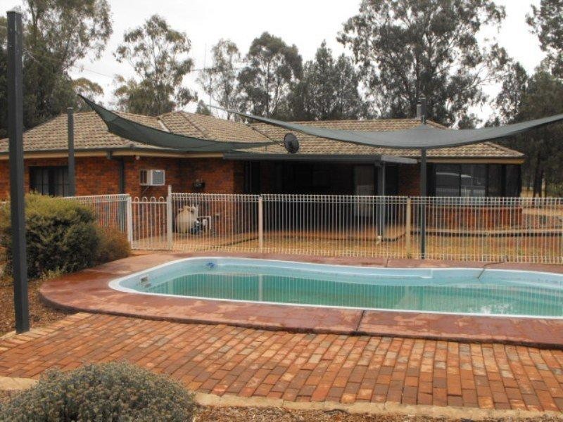 7042 Eugowra Road, Parkes NSW 2870