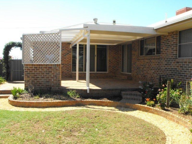 28 Fisher Street, Parkes NSW 2870