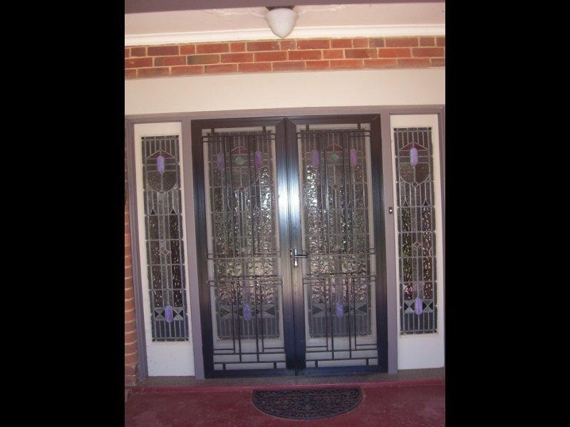 27 Cecile Street, Parkes NSW 2870