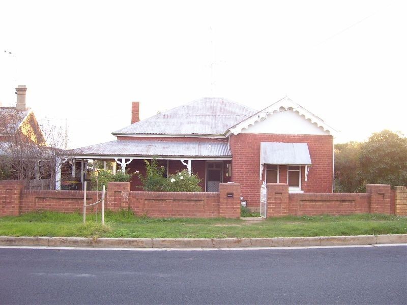 10 Phillip Street, Parkes NSW 2870