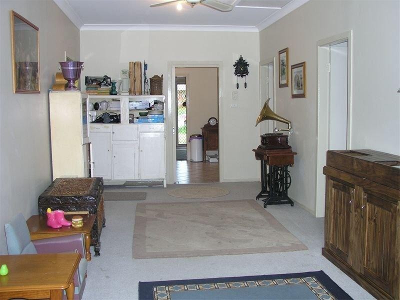 82 High Street, Parkes NSW 2870