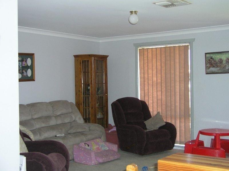 18 Georgefield Drive, Parkes NSW 2870